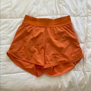 Lululemon high-rise Hotty hot shorts